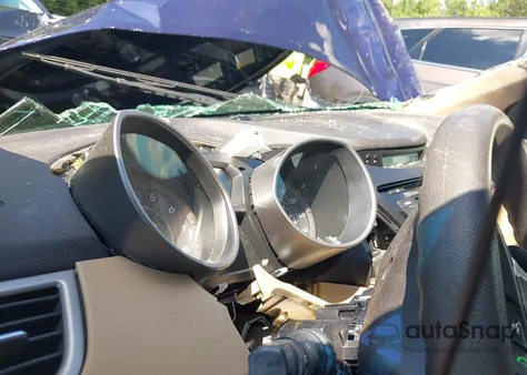 2013 Hyundai Elantra Gls z USA, uszkodzony, nr VIN 5NPDH4AE1DH434402